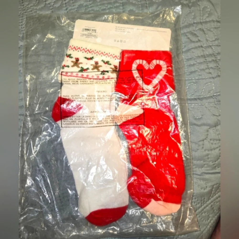 Gymboree Girl's 10-12 2pk Holiday Socks NEW